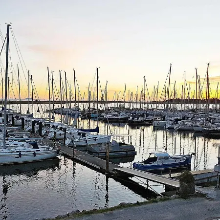 6 Person In アパート Wendtorf