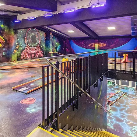 6 Person In アパート *