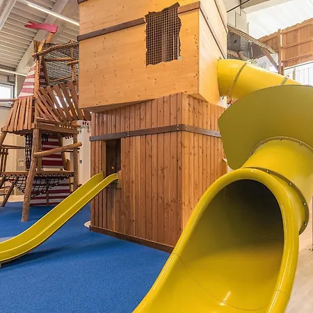 6 Person In アパート *